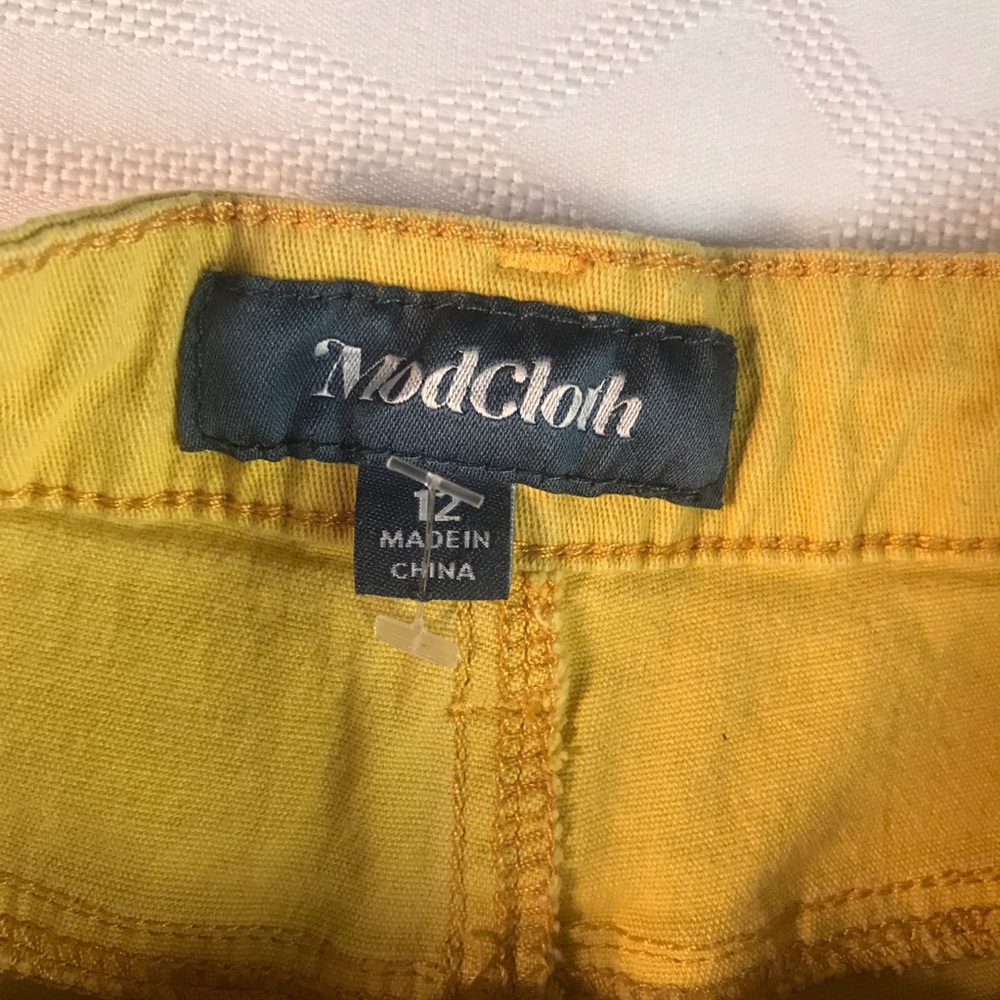 ModCloth yellow shorts - Picture 3 of 6